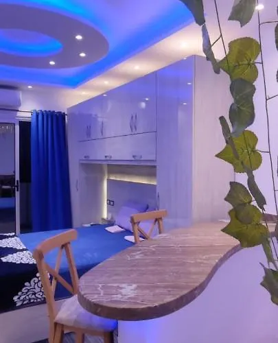 Florenza Khamsin Apartmanhotel Gurdaka